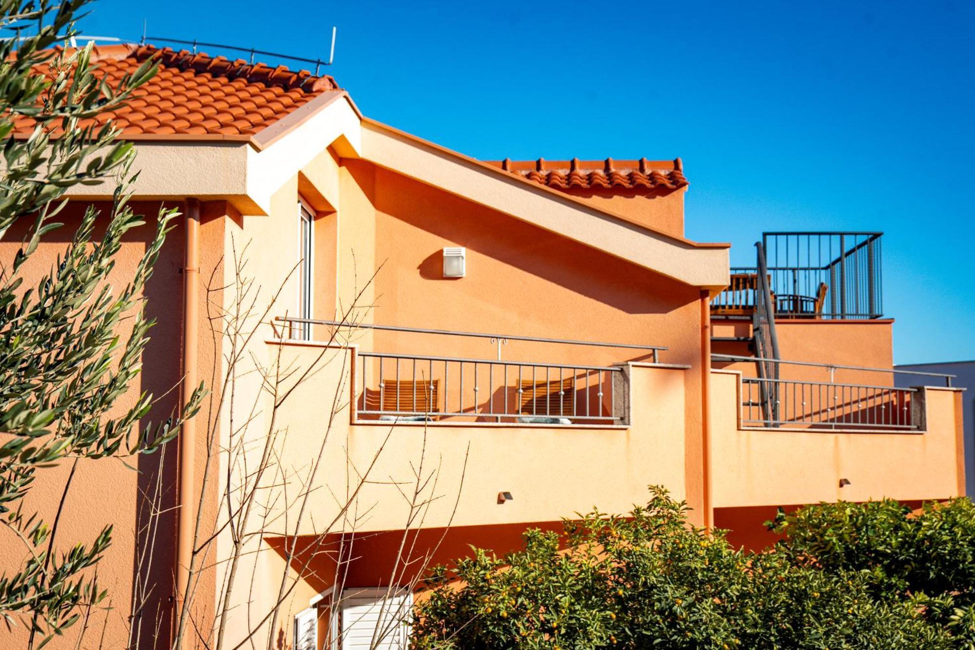 Regina Del Mare Apartment Slatine Exterior foto