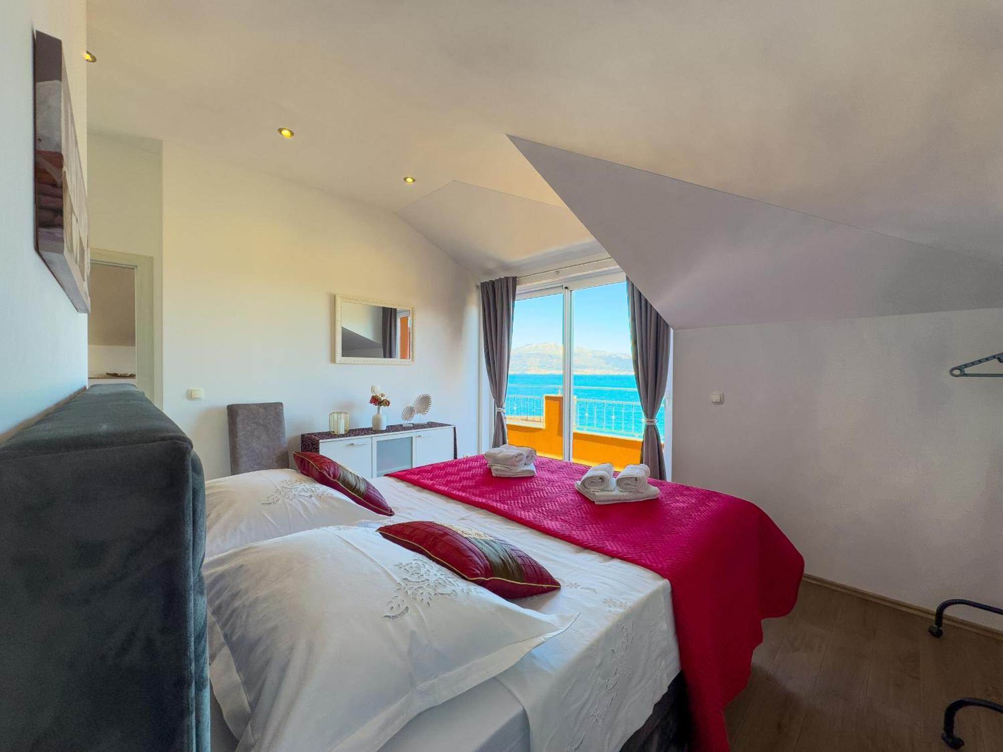Regina Del Mare Apartment Slatine Exterior foto
